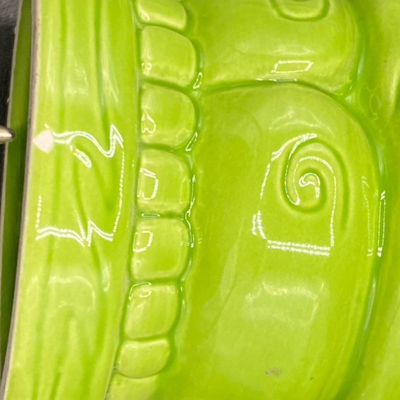 KC Hawaii Tiki Vase or Tumbler lime green ceramic tiki mask 2011 USA - Picture 8 of 9